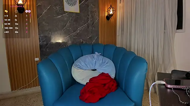 Julie Markk online show from 04-15-26, 07:43