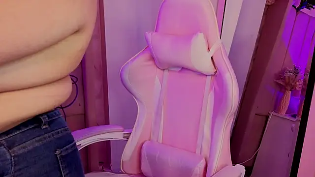 MollyBigBoobs12 online show from 02-11-26, 09:31