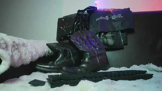 Leonnardo Jaramillo online show from 12-03-24, 12:06