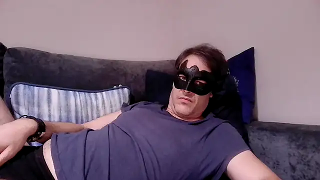 Snapshot of basquehotboy chatting on 01-25-25, 11:22 basquehotboy online show from 01-25-25, 11:22