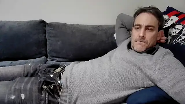 Snapshot of basquehotboy chatting on 02-07-25, 09:58 basquehotboy online show from 02-07-25, 09:58