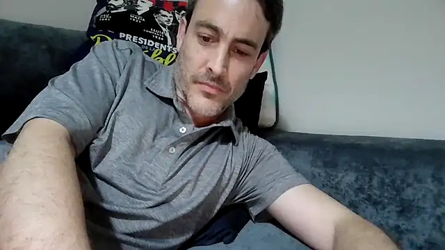 Snapshot of basquehotboy chatting on 02-25-25, 12:58 basquehotboy online show from 02-25-25, 12:58