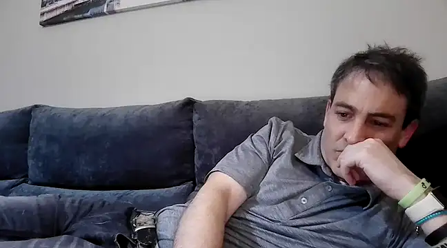 Snapshot of basquehotboy chatting on 03-08-25, 09:40 basquehotboy online show from 03-08-25, 09:40