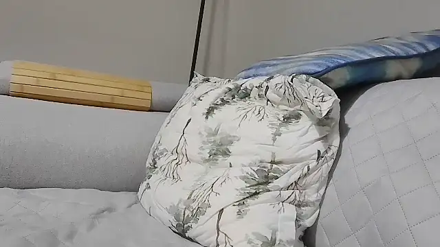 Snapshot of basquehotboy chatting on 10-25-25, 10:15 basquehotboy online show from 10-25-25, 10:15