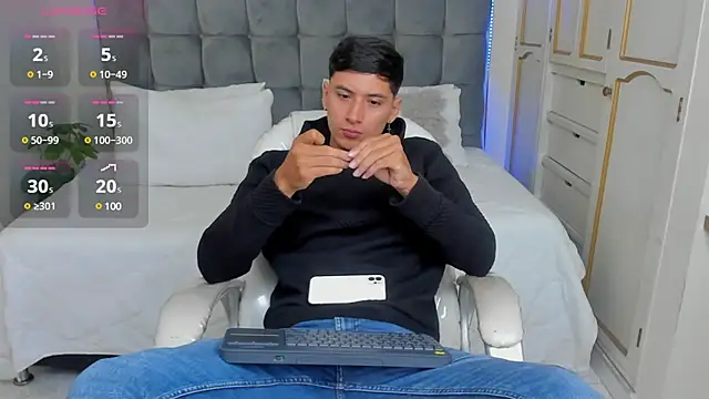 Damian23   online show from 03-11-25, 01:34