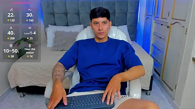 Damian23   online show from 03-18-25, 12:58