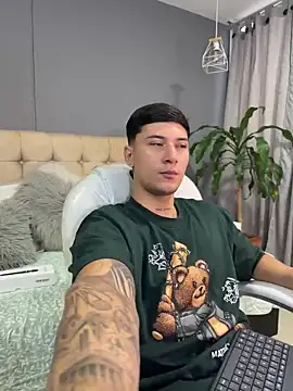 Damian23   online show from 09-10-25, 12:27