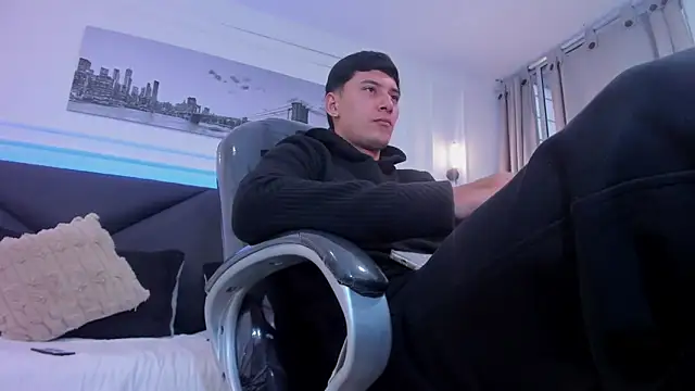 Damian23   online show from 12-16-25, 12:43