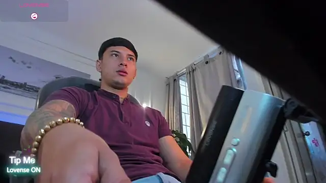 Damian23   online show from 02-05-26, 12:32