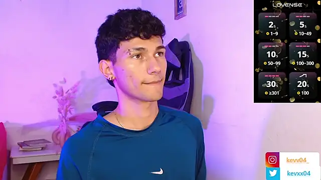 Snapshot of Alexx_tc chatting on 11-06-25, 03:29 Alexx tc online show from 11-06-25, 03:29