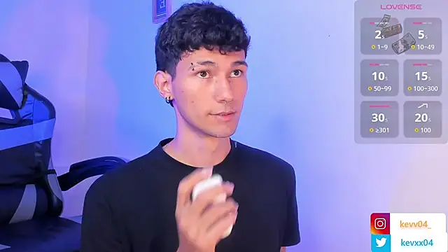 Snapshot of Alexx_tc chatting on 11-06-25, 08:10 Alexx tc online show from 11-06-25, 08:10