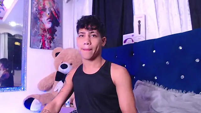 Snapshot of Sexys_Boys_Hot1 chatting on 10-24-25, 01:46 Sexys Boys Hot1 online show from 10-24-25, 01:46