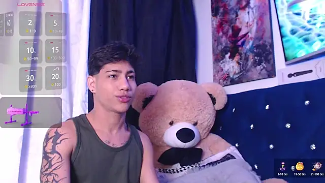 Snapshot of Sexys_Boys_Hot1 chatting on 10-30-25, 02:46 Sexys Boys Hot1 online show from 10-30-25, 02:46