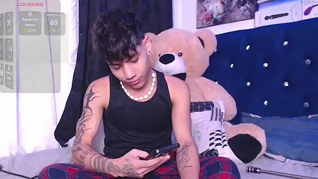 Snapshot of Sexys_Boys_Hot1 chatting on 11-07-25, 02:33 Sexys Boys Hot1 online show from 11-07-25, 02:33