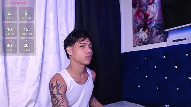 Snapshot of Sexys_Boys_Hot1 chatting on 11-25-25, 03:17 Sexys Boys Hot1 online show from 11-25-25, 03:17