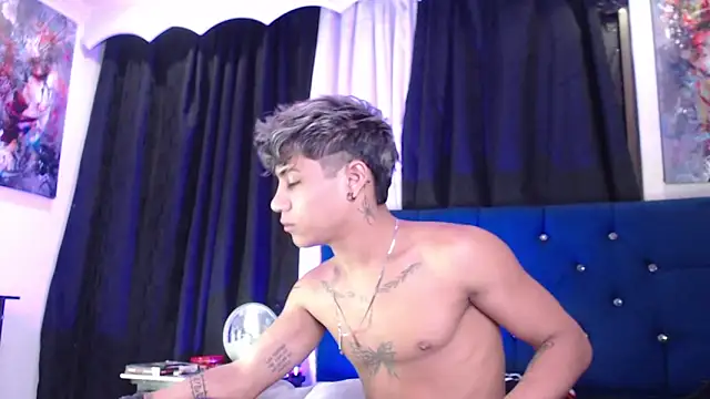 Sexys Boys Hot1 online show from 05-27-26, 01:46