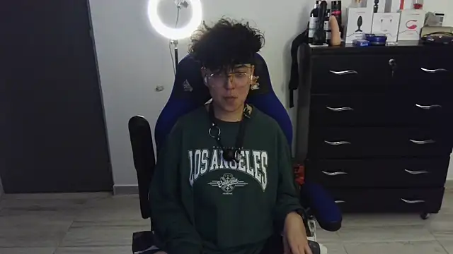 thomascooper7 online show from 02-14-25, 12:30