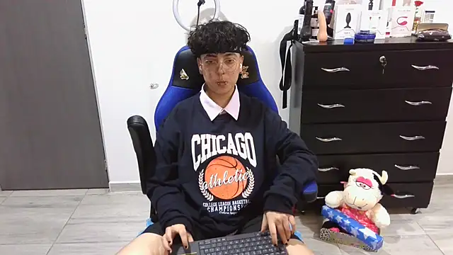 thomascooper7 online show from 03-07-25, 02:57