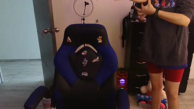 thomascooper7 online show from 03-19-25, 08:32