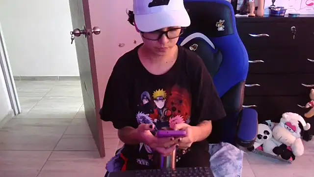 thomascooper7 online show from 12-17-25, 07:09