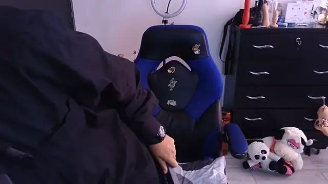 thomascooper7 online show from 03-18-26, 07:28