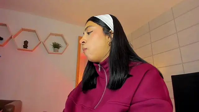 Christine Laam online show from 11-20-25, 12:05