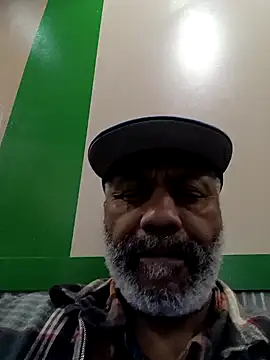 Snapshot of yasohw chatting on 01-01-25, 12:21 yasohw online show from 01-01-25, 12:21