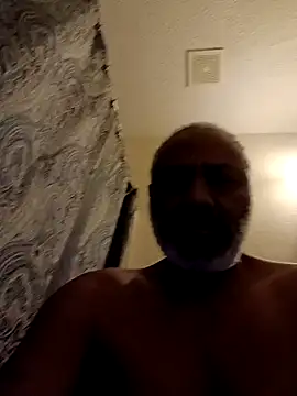 Snapshot of yasohw chatting on 01-12-25, 03:03 yasohw online show from 01-12-25, 03:03