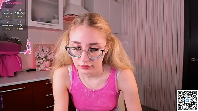 LivyyBossom online show from 02-08-25, 06:01