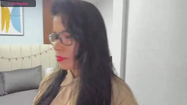 Snapshot of Sam_foox chatting on 01-31-25, 01:54 Sam foox online show from 01-31-25, 01:54