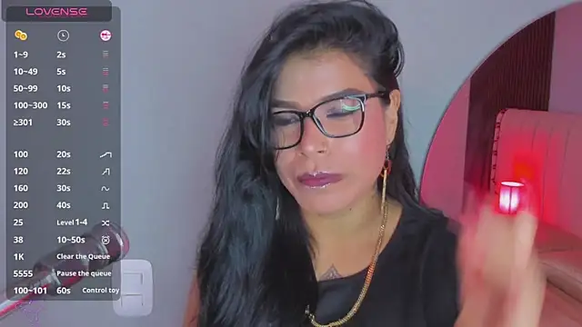 Snapshot of Sam_foox chatting on 02-23-25, 04:50 Sam foox online show from 02-23-25, 04:50