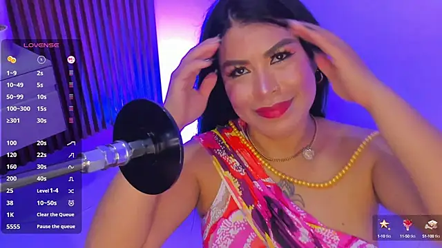 Snapshot of Sam_foox chatting on 03-15-25, 03:40 Sam foox online show from 03-15-25, 03:40