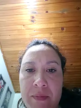 Snapshot of RenataSexy_ chatting on 06-18-26, 12:44 RenataSexy online show from 06-18-26, 12:44