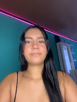 Snapshot of ALANAH_KITTY chatting on 02-17-26, 07:42 ALANAH KITTY online show from 02-17-26, 07:42