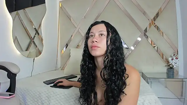 Sofia-candyht online show from 01-16-25, 09:08