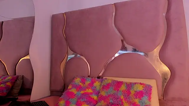 Snapshot of Sofia-candyht chatting on 06-19-26, 08:34 Sofia-candyht online show from 06-19-26, 08:34