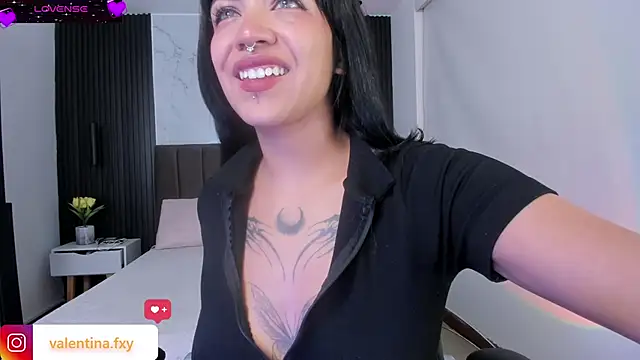 Gianna foxy online show from 10-28-25, 05:00