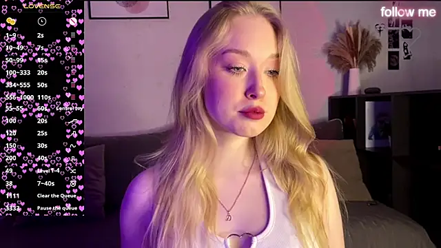 SweetDarcy online show from 09-28-25, 03:17