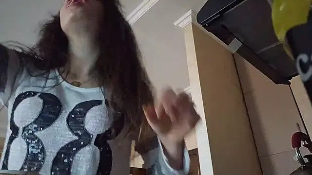 AlejandraDelaney online show from 11-07-25, 01:11