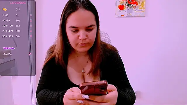 Snapshot of Ella-Diamond chatting on 05-22-26, 07:04 Ella-Diamond online show from 05-22-26, 07:04