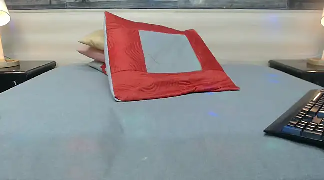 Snapshot of nahomibecker chatting on 01-18-25, 12:04 nahomibecker online show from 01-18-25, 12:04