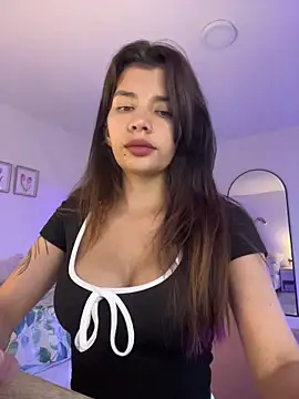 Snapshot of adop_me__ chatting on 02-05-26, 10:47 adop me online show from 02-05-26, 10:47