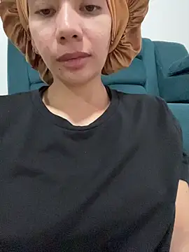 Snapshot of adop_me__ chatting on 02-26-26, 04:17 adop me online show from 02-26-26, 04:17