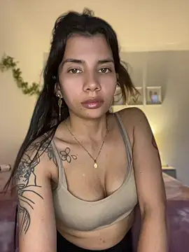 Snapshot of adop_me__ chatting on 04-14-26, 11:00 adop me online show from 04-14-26, 11:00