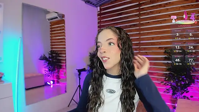 Sapphire Venuss online show from 02-05-26, 12:26