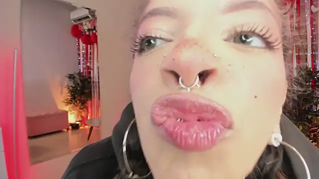 Sapphire Venuss online show from 02-16-26, 12:40