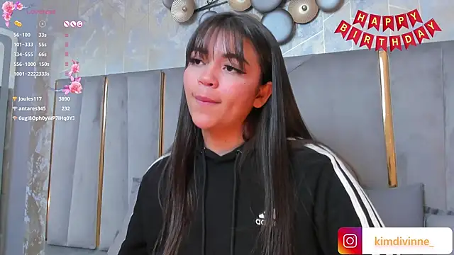 KimDevinne online show from 01-04-25, 08:17