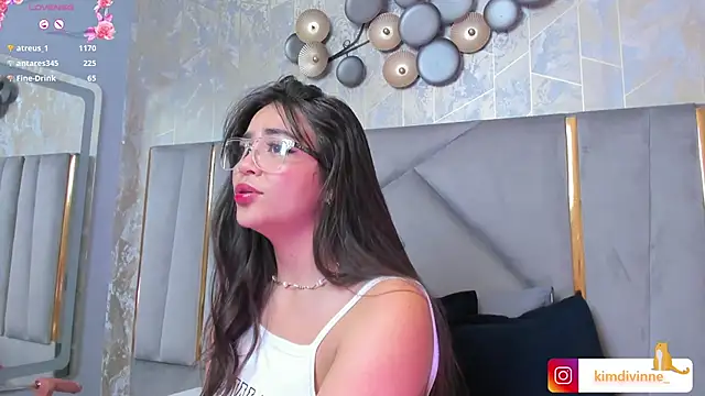 KimDevinne online show from 02-15-25, 09:05