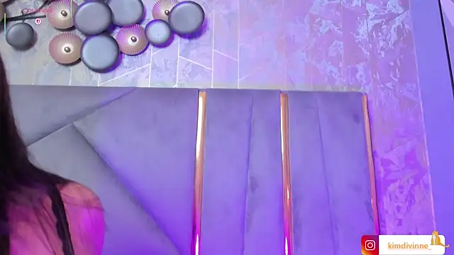 KimDevinne online show from 09-17-25, 03:08