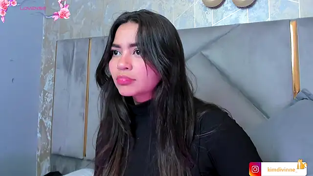 KimDevinne online show from 10-16-25, 02:34